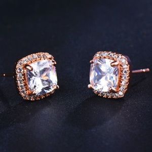 Elegant 18k Rose Gold Princess Cut Stud Earrings